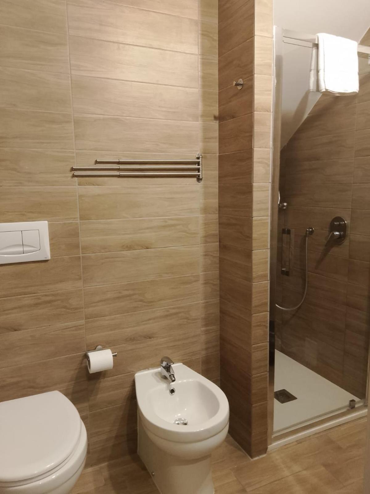 Residence E Appartamenti Cavallerizza Неаполь Экстерьер фото