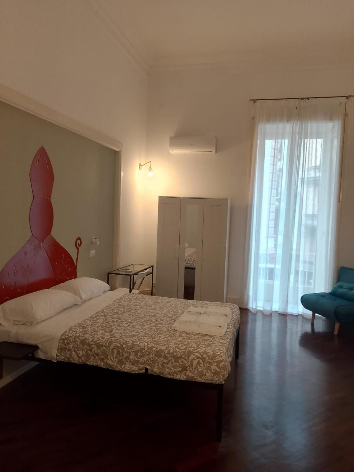 Residence E Appartamenti Cavallerizza Неаполь Экстерьер фото